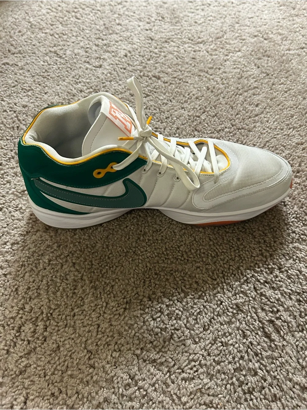 Nike Air Zoom GT Hustle 2 Swoosh Squad White Basketball Shoes Men’s Size 15